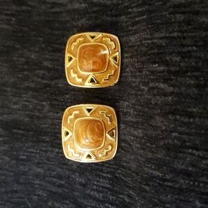 Gold Tone Shimmery Peach Enamel Abstract 90's Square Clip-On Earrings